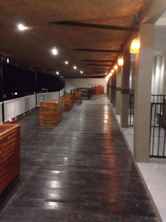 Mawar Hotel Labuan Bajo Exterior photo